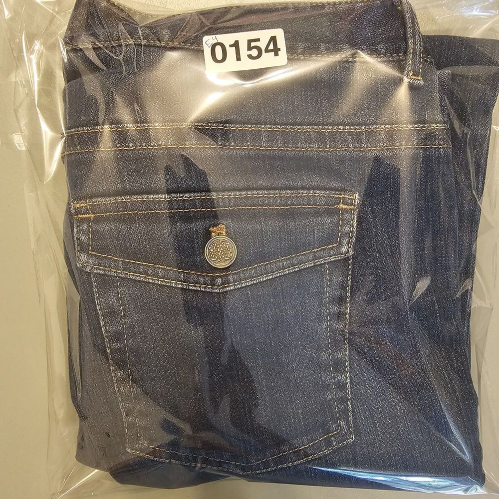 Tahari VTG Mid Rise Boot Cut Jeans Stretch Dark Blue Denim (See Desc. For Size) - Picture 12 of 12